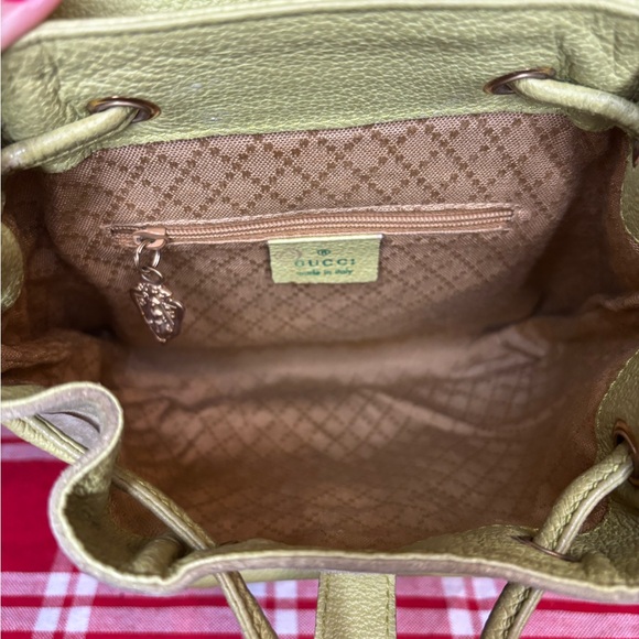 Gucci Vintage Lime Green Suede Bamboo Mini Backpack 1990s - Picture 8 of 11